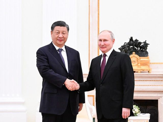 Xi ve Putin'in Pazartesi Günü Kremlin'de Yaptıkları Görüşmeden Öne Çıkan Başlıklar Xi ve Putin'in Pazartesi Günü Kremlin'de Yaptıkları Görüşmeden Öne Çıkan Başlıklar