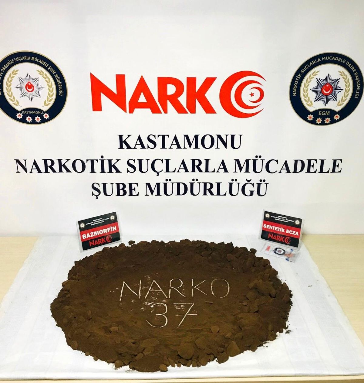 Yurtdışından getirdiği morfini Kastamonu\'da satacaktı, yakayı ele verdi