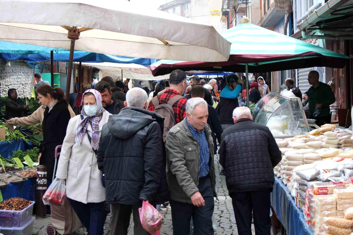 Aydın\'ın çarşı pazarlarında Ramazan hareketliliği başladı