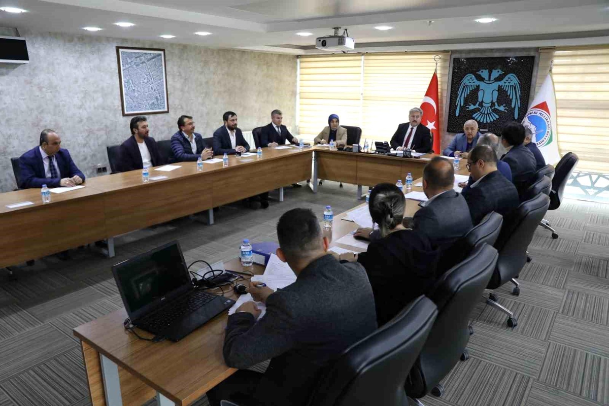 Melikgazi\'de 36 daire ve 3 dükkan için ihale yapıldı