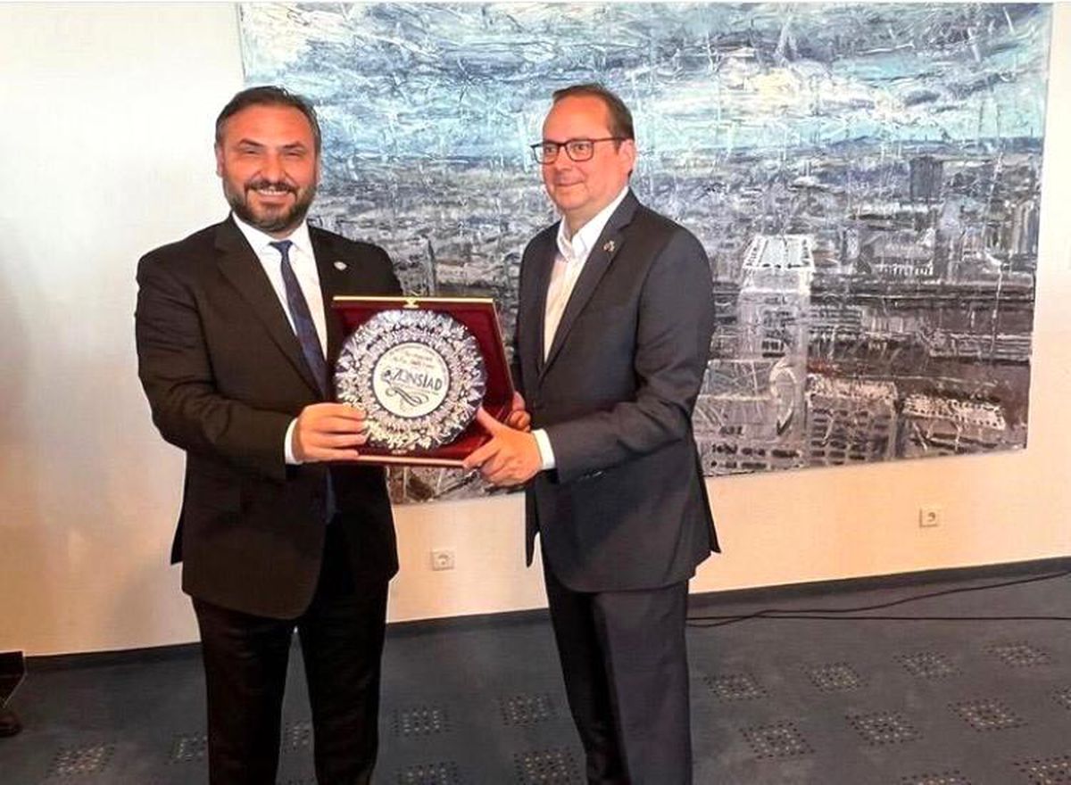 Essen Belediye Başkanı Kufen\'den ZONSİAD\'a teşekkür mektubu