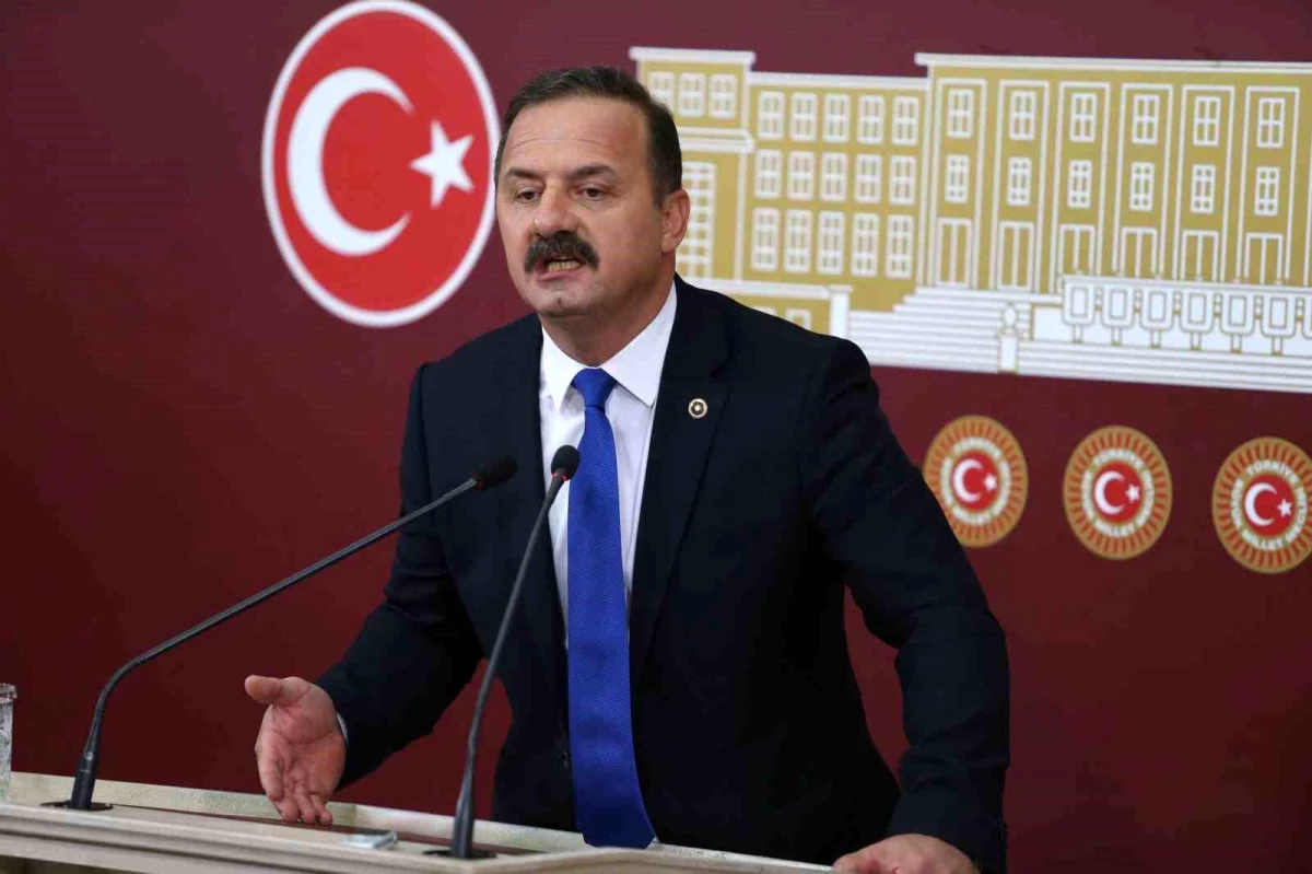 İYİ Parti\'li Ağıralioğlu: "Biz bölücüleri dinlemeyiz, çocuk katillerini dinlemeyiz"