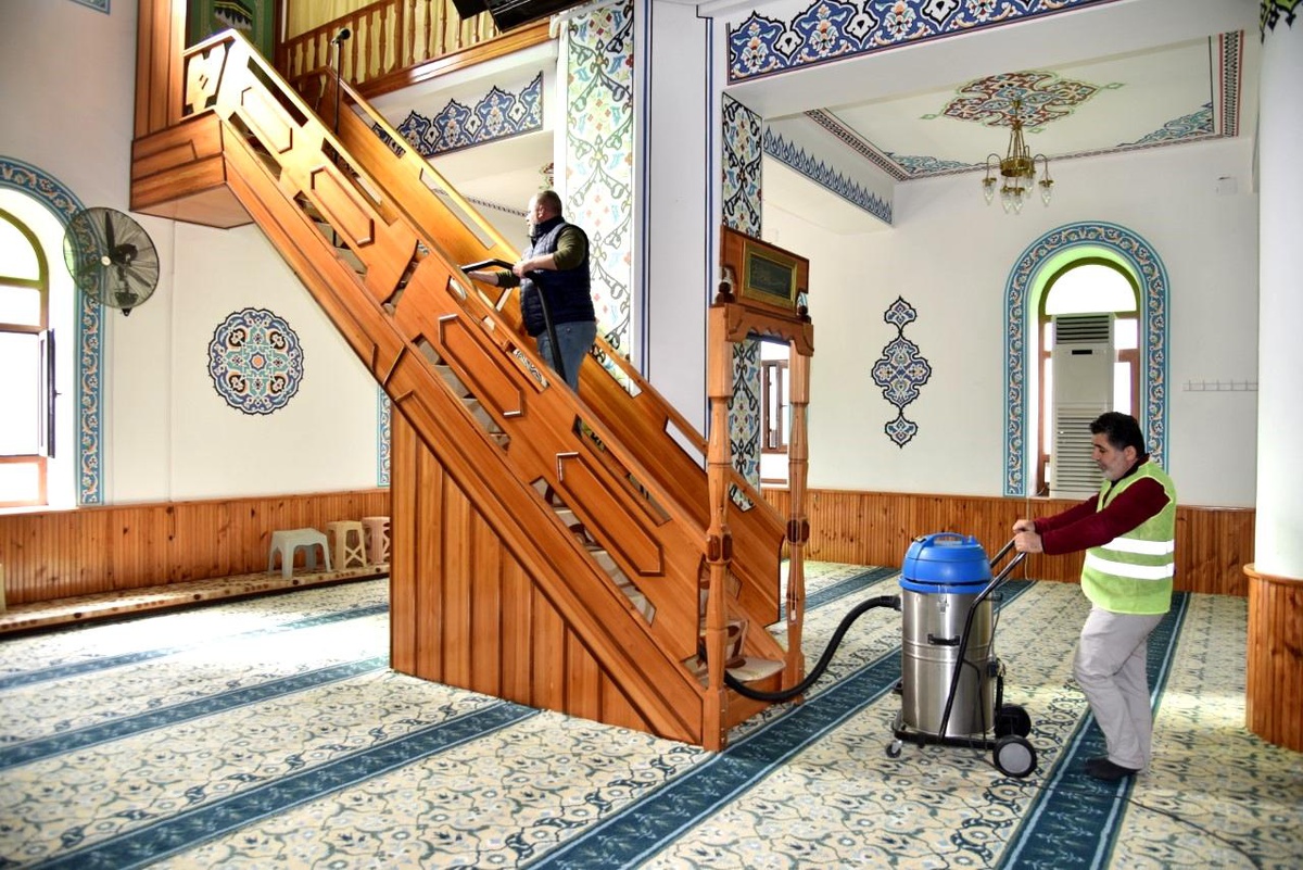 Kartepe\'de camiler Ramazan ayına hazır