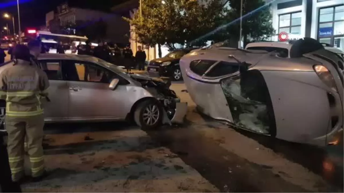 Kontrolden çıkan otomobil refüje çarpıp başka bir otomobilin üzerine uçtu: 3 yaralı