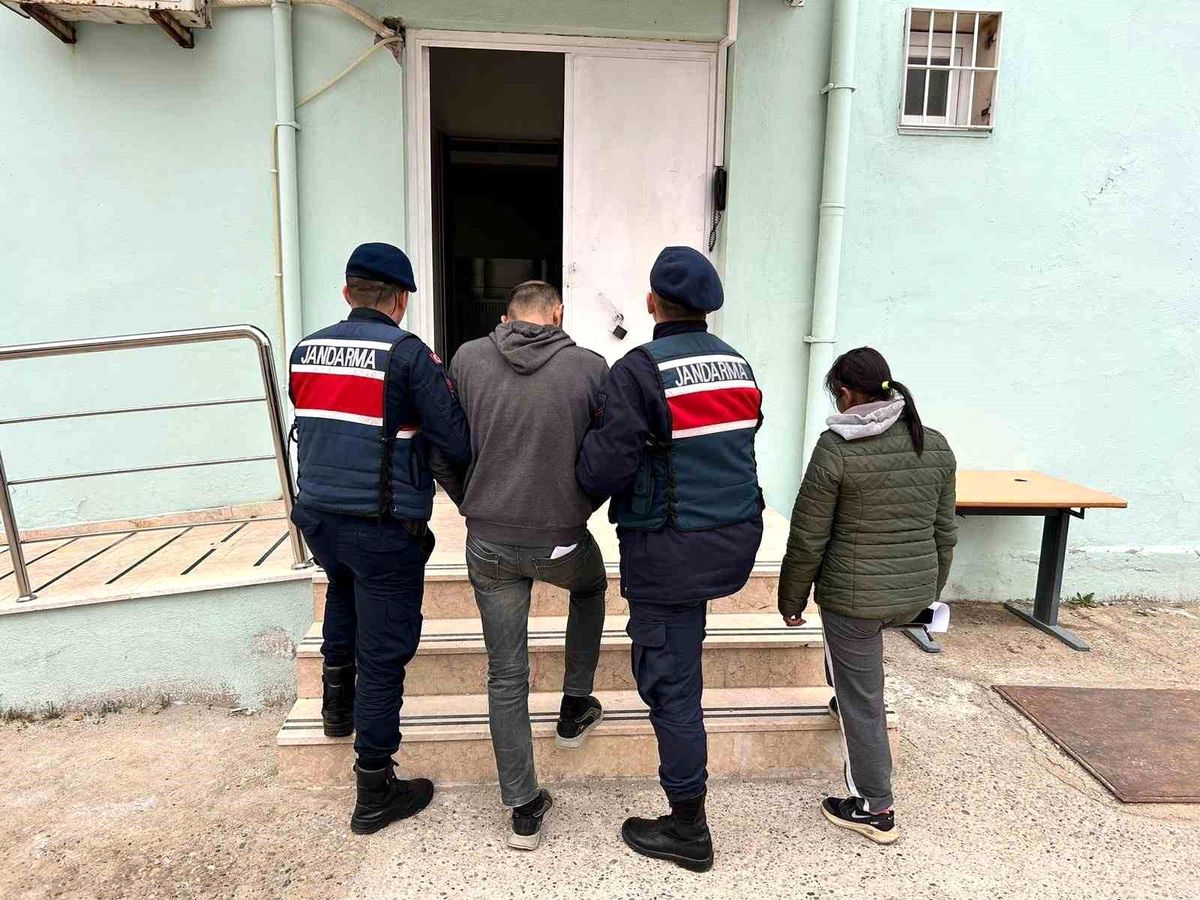 Nazilli\'de jandarma ekipleri hırsızlık şüphelilerini suçüstü yakaladı