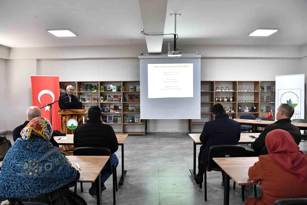 Osmangazi\'de üzüm yetiştiriciliği anlatıldı