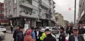 Otomobil ile hafif ticari aracın çarpıştığı kaza kamerada