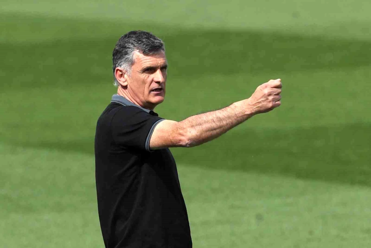 Sevilla\'nın yeni teknik direktörü Mendilibar oldu