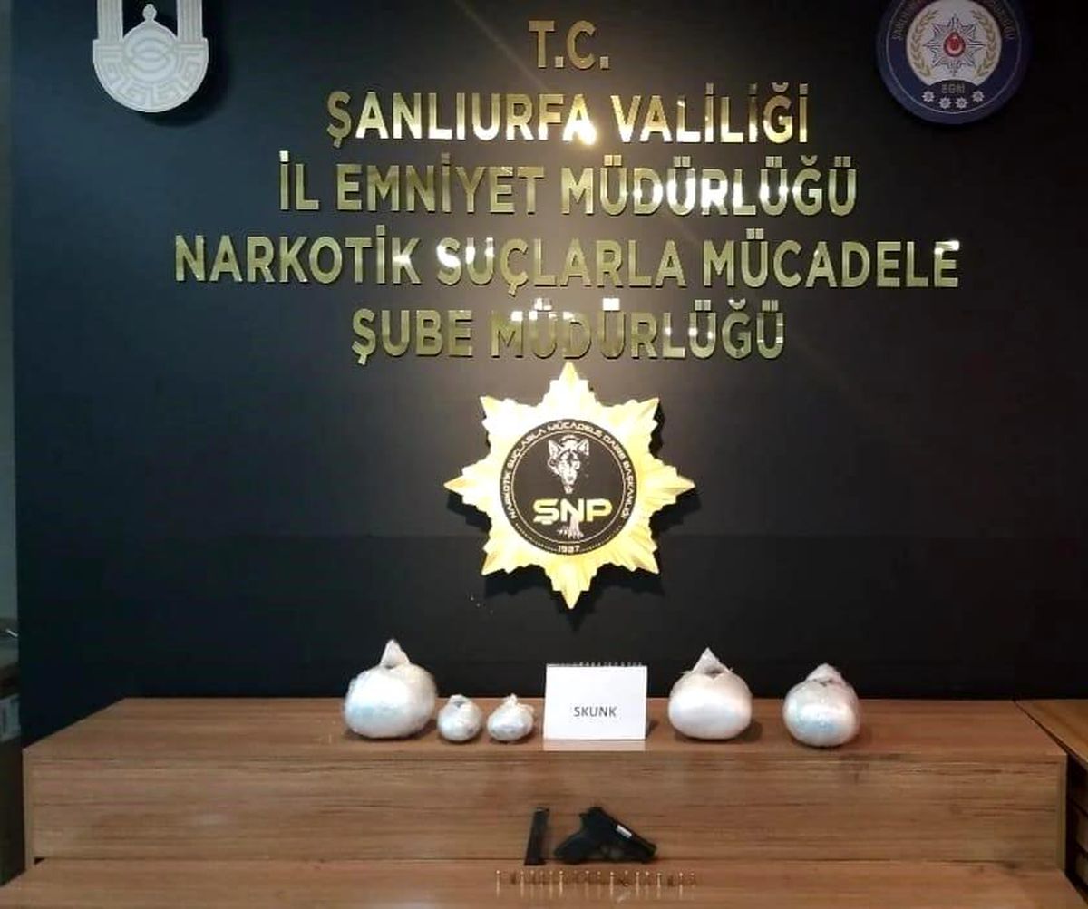 Araçtan uyuşturucu madde çıktı