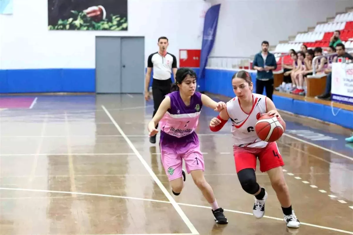 Aydın\'da \'U16 Kızlar Bölge Şampiyonası\' tamamlandı