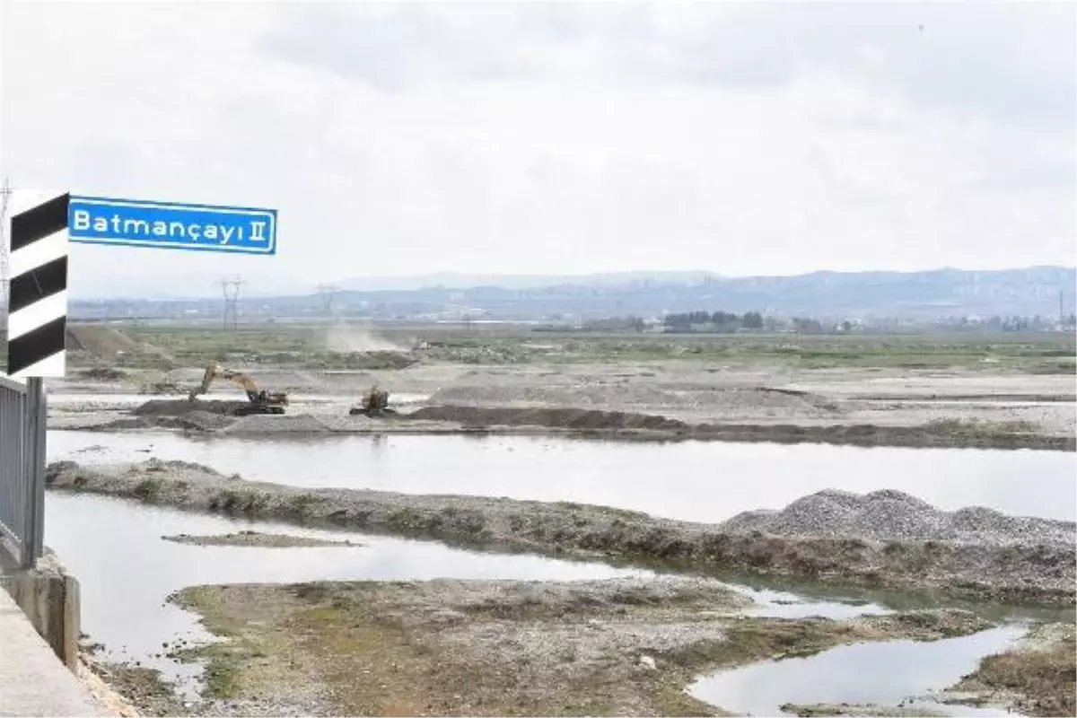 Batman\'da petrol boru hattında sızıntı meydana geldi (2)