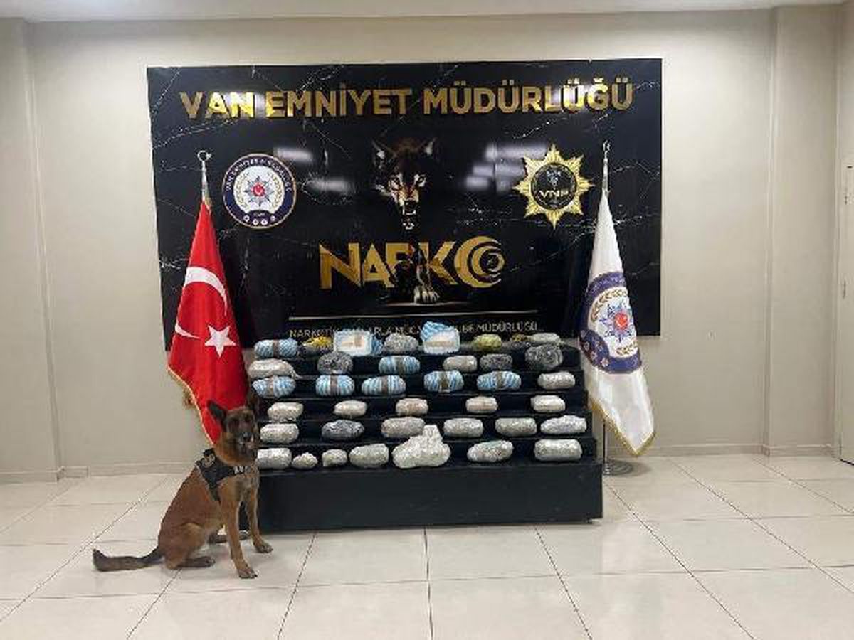 \'Bobi\' ile aramada 31 kilo 770 gram uyuşturucu ele geçirildi