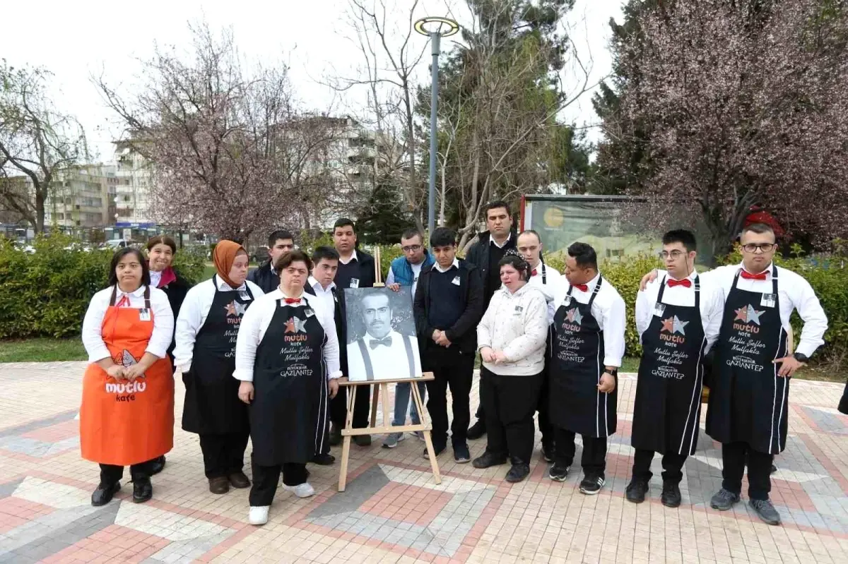 Depremde hayatını kaybeden Caner, down sendromlular gününde anıldı