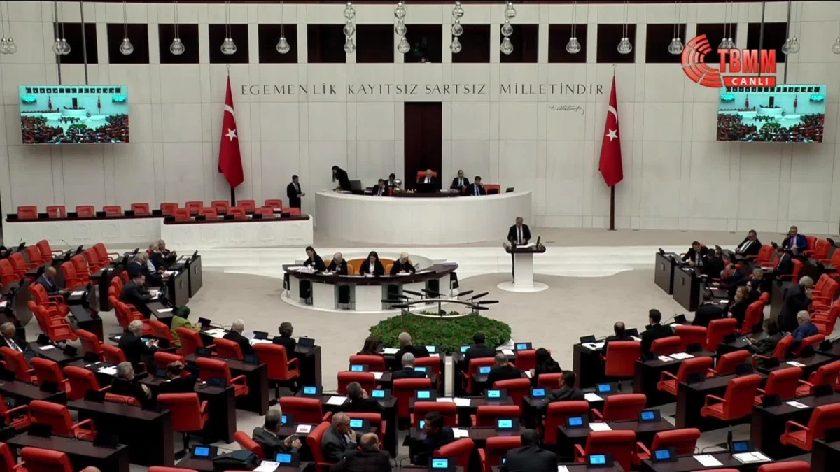 Hdp\'nin "Çocuk Yoksulluğunun Nedenlerinin Araştırılması" Önerisi AKP ve MHP\'li Milletvekillerinin Oylarıyla TBMM\'de Reddedildi
