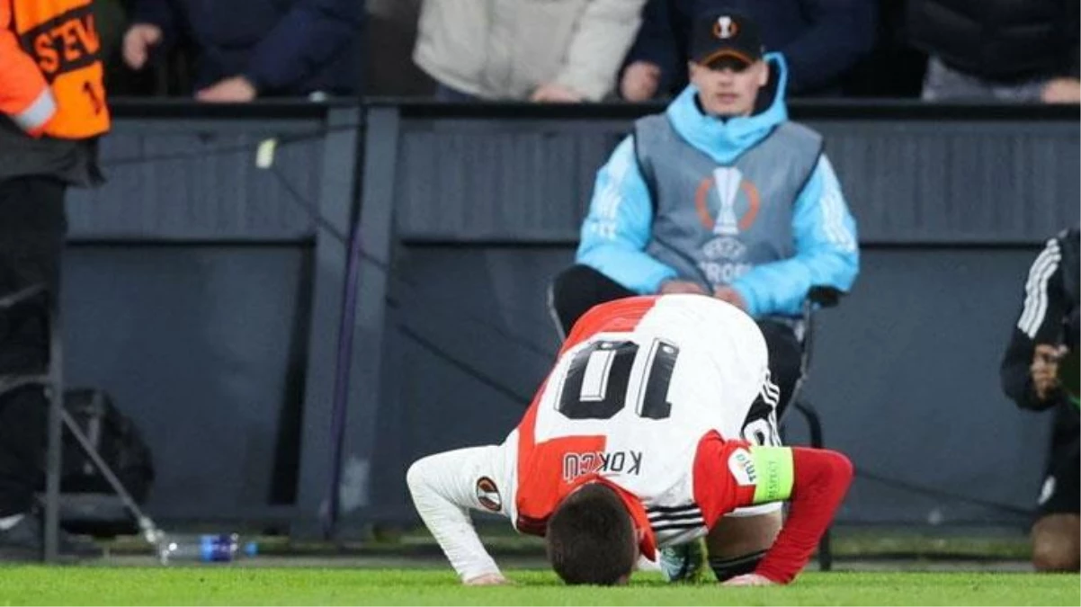 Eredivisie\'den iftar arası kararı! Müslüman futbolcuların orucunu açması için maçların durdurulmasına izin verilecek