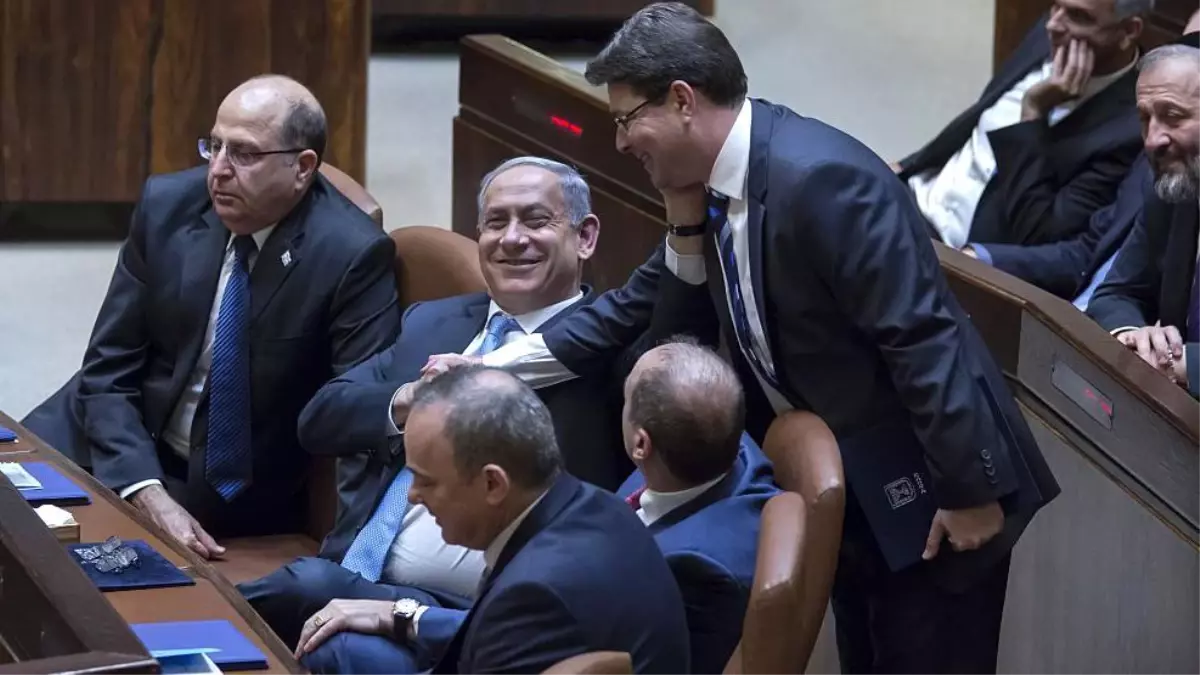 İsrail\'de \'Başbakan Netahyahu\'yu koruyan\' yasa tasarısı kabul edildi