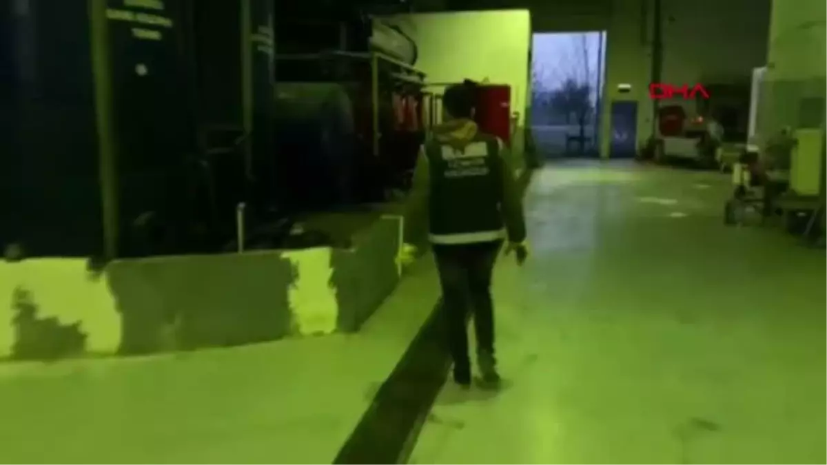 İzmir\'de 254 ton kaçak akaryakıt ele geçirildi