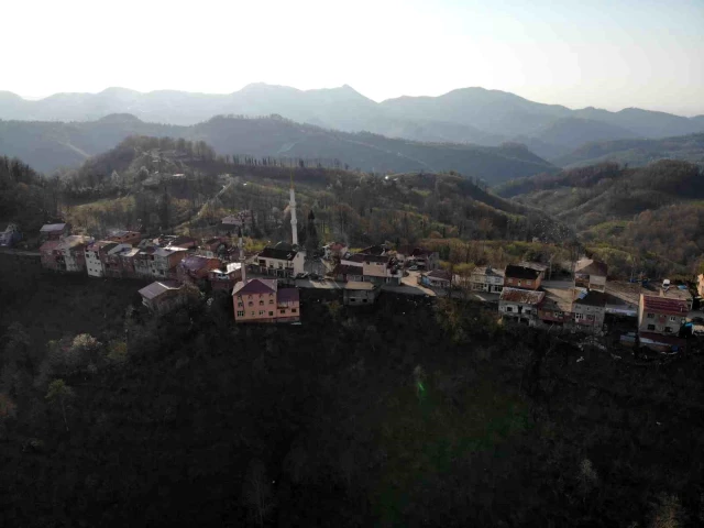 Karadeniz fıkrası gibi mahalle: Komşular 2 dakika farkla iftar açıyor