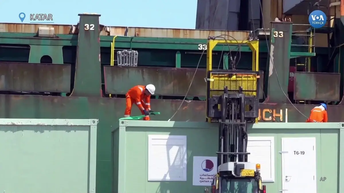 Katar Dünya Kupası\'nda Kullanılan Konteynerleri Türkiye\'ye Gönderiyor