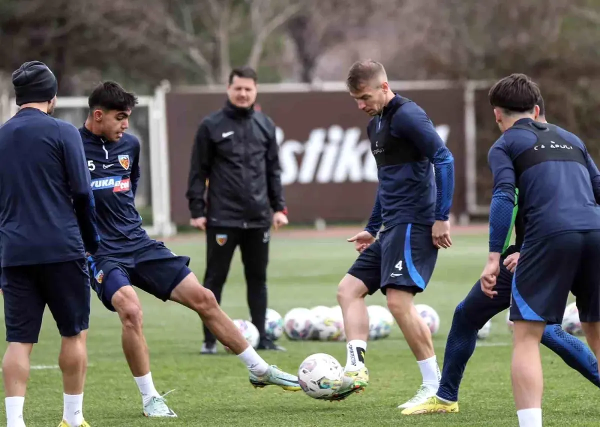 Kayserispor, İstanbul yolcusu