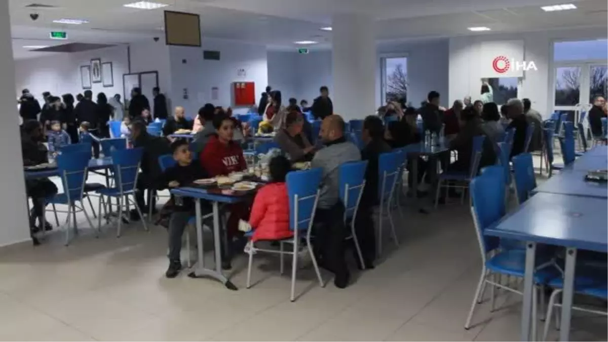 Kırklareli\'nde ki depremzedeler ilk iftarını yaptı