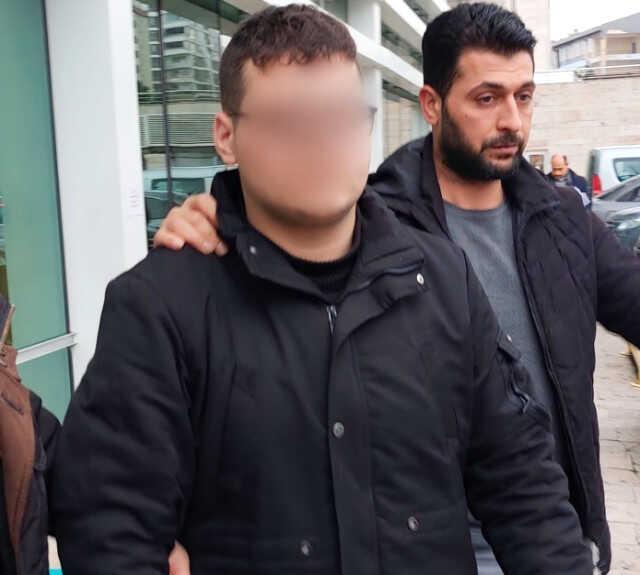 Okulda annesini öldüren çocuğun yargılanmasına başlandı: 39 yıla kadar hapis cezası istemi