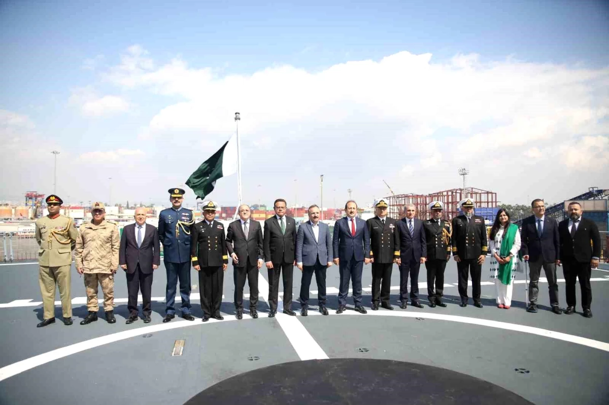 Pakistan Milli Günü, Mersin\'de yardım gemisinde kutlandı
