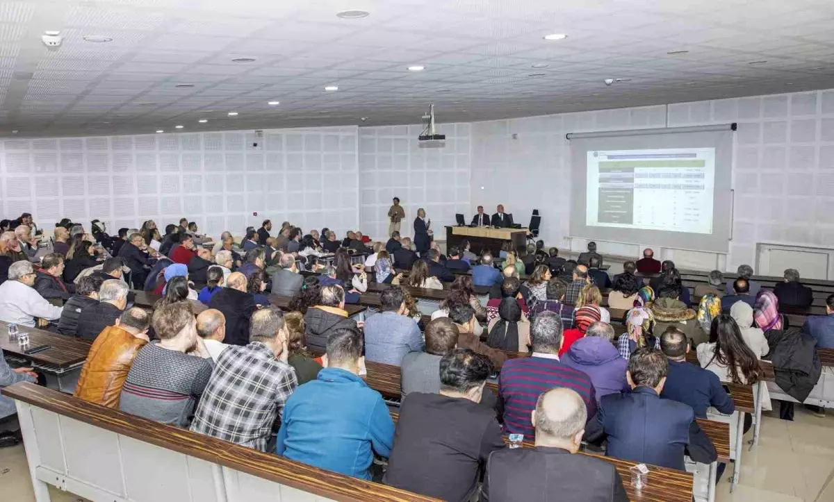 Rektör Çomaklı, Ziraat Fakültesi akademisyenleriyle bir araya geldi