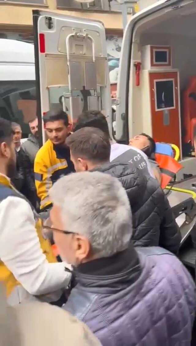 Sultangazi'de annesine ziyarete gitti, çıkışta silahlı saldırıya uğradı