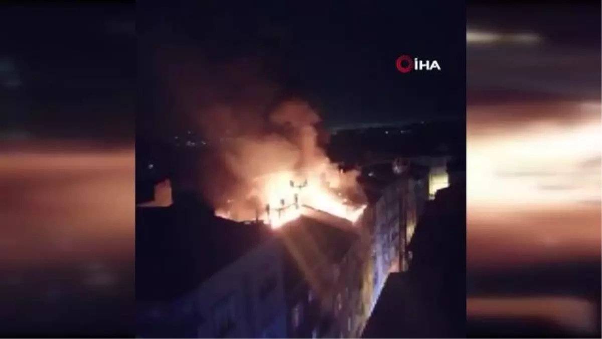 Bağcılar'da çıkan çatı yangını çevredeki 3 binaya sirayet etti