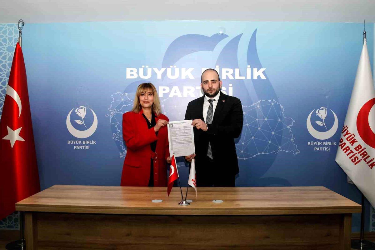 BBP Körfez Kadın Kolları Başkanı Kayradağ, aday adaylığı için istifa etti