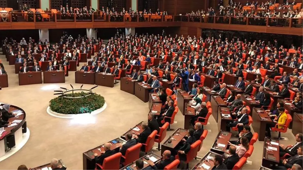 En düşük emekli maaşı 7 bin 500 lira olacak! Kanun teklifi Meclis\'e geldi