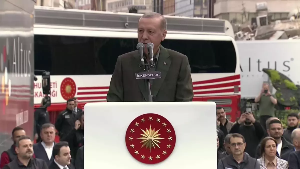 Erdoğan: Biz, \'Burası CHP\'li\' Demedik. Biz Ne Dedik, \'Bunlar da Bizim Vatanımız, Bunlar da Bizim Vatandaşımız\' Dedik