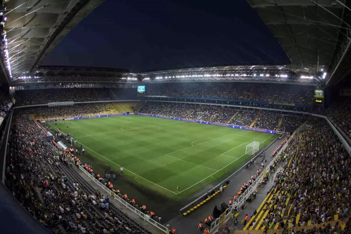 Fenerbahçe: "Stadımızın sağlam olmadığı ile ilgili haber ve söylemler gerçeği yansıtmamaktadır"