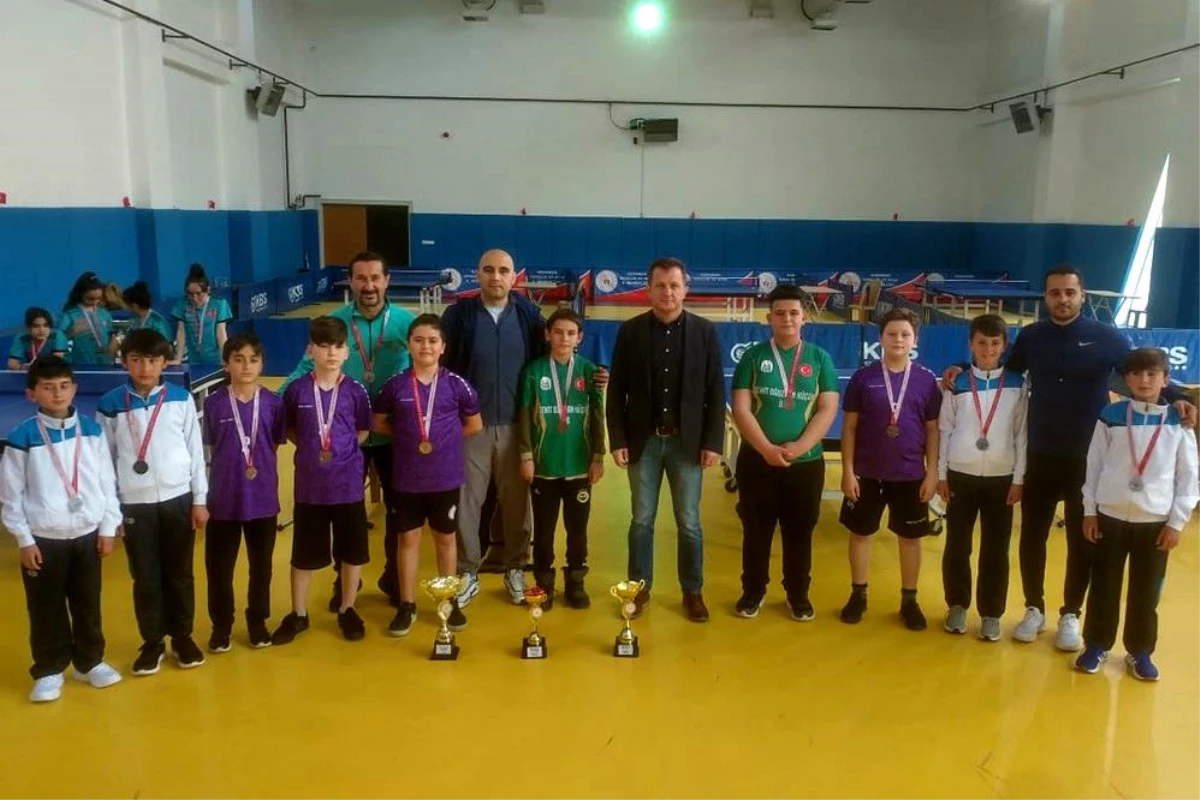 Karaman\'da okullar arası küçükler masa tenisi il birinciliği müsabakaları sona erdi