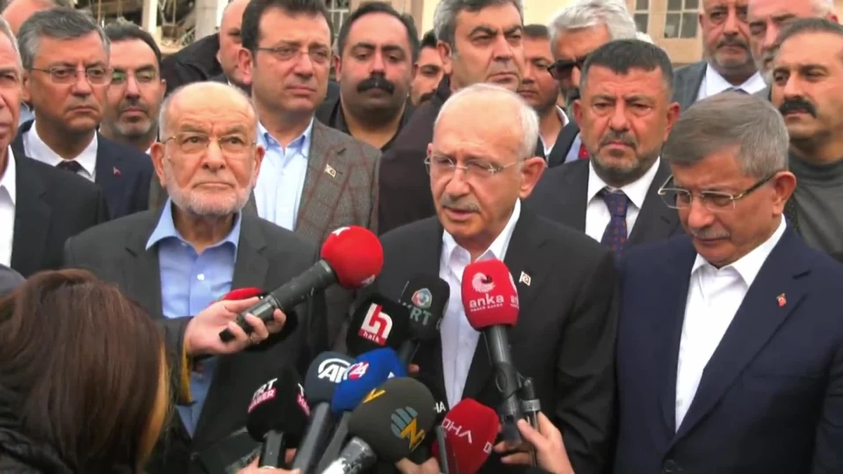 Kılıçdaroğlu, Deprem Bölgesi Malatya\'da: "Deprem Kuşağında Yeni Bir Anlayışın Hakim Olması Gerekiyor.