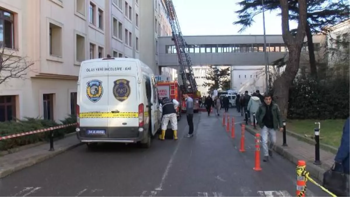 Sultan Abdülhamit Han Eğitim ve Araştırma Hastanesinde çıkan yangında bir hasta hayatını kaybetti