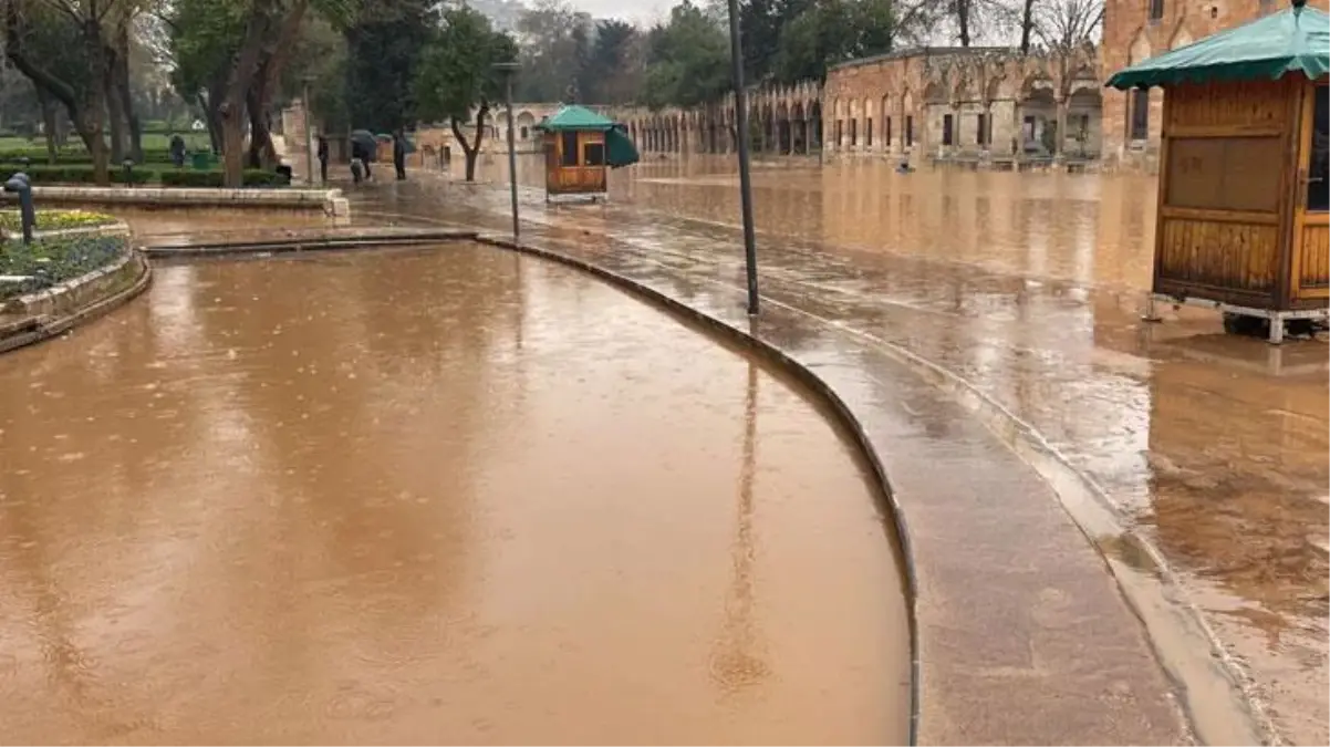 Hem deprem hem de sel çamura döndürmüştü! İşte Balıklıgöl\'ün son hali