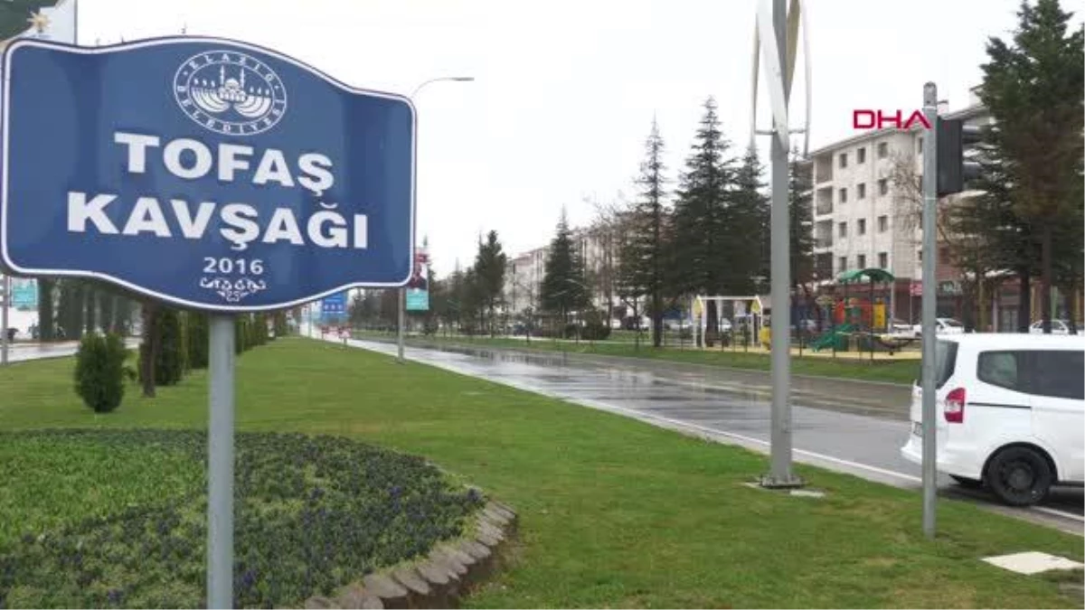 ELAZIĞ\'DA SAĞANAK; ELAZIĞ- MALATYA KARAYOLU BİR SÜRE ULAŞIMA KAPANDI