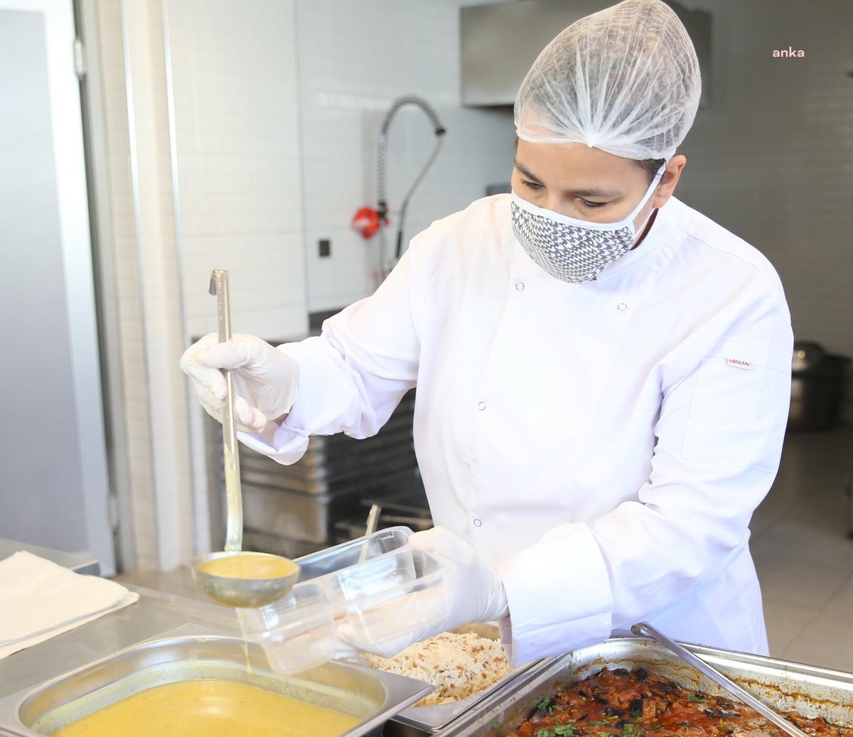 İftarlık ve sahurluklar Merkezefendi Belediyesi Aşevinden
