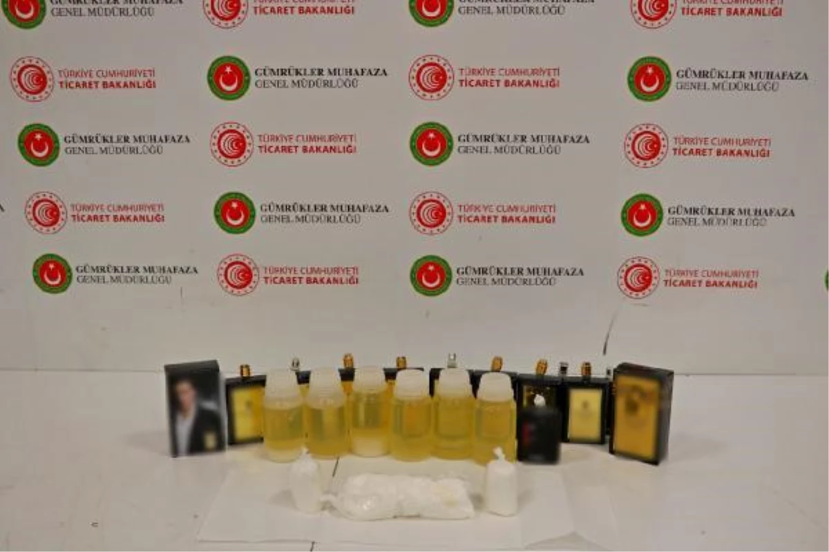 İstanbul Havalimanı\'nda uyuşturucu operasyonu: Parfüm şişesinden kokain çıktı