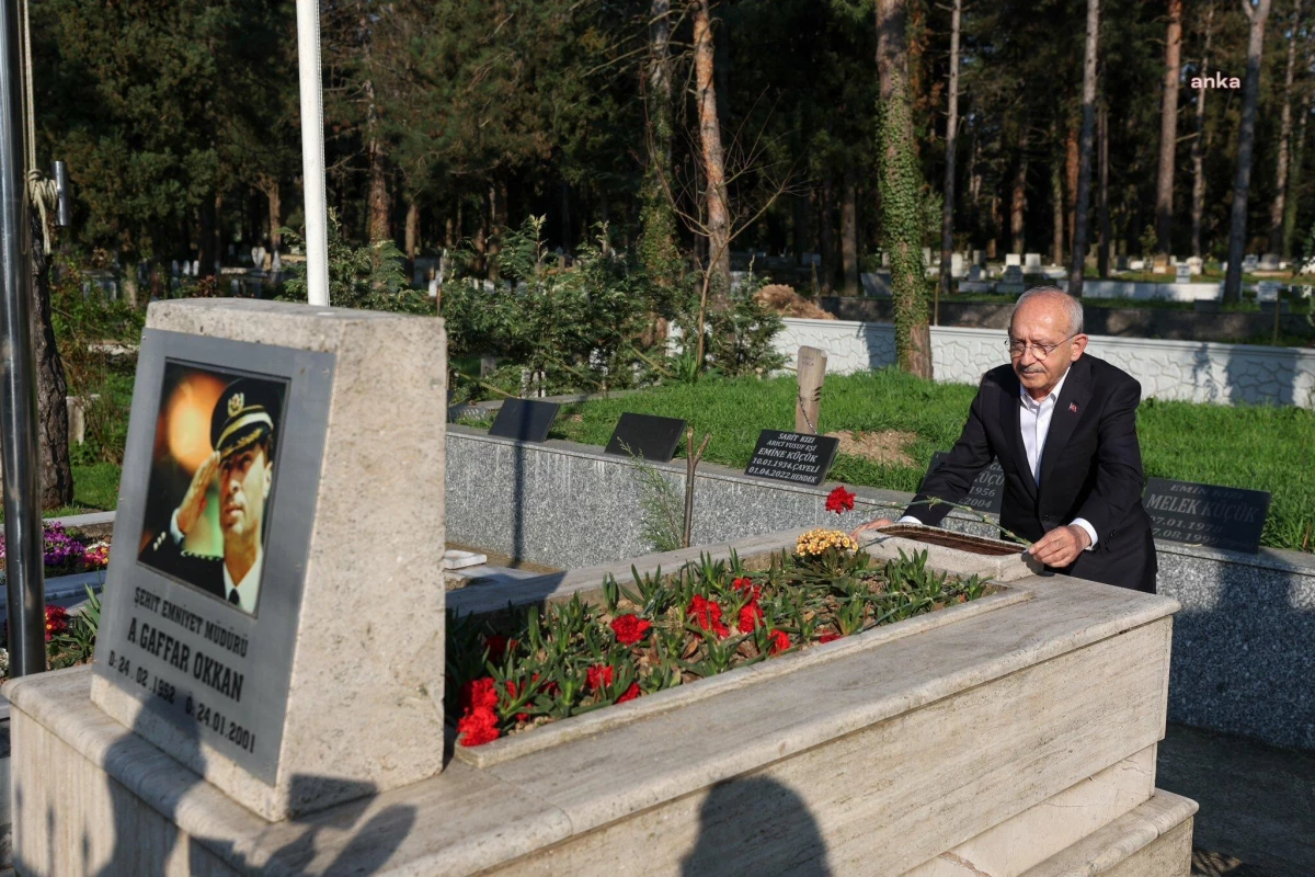 Kılıçdaroğlu: "Rahmetli Gaffar Okkan\'ın Mezarına Gittim, Dua Ettim. İzin Vermeyeceğiz Diye Söz Verdim. Ailesine de Gideceğim. Devlet, Bu Onurlu...