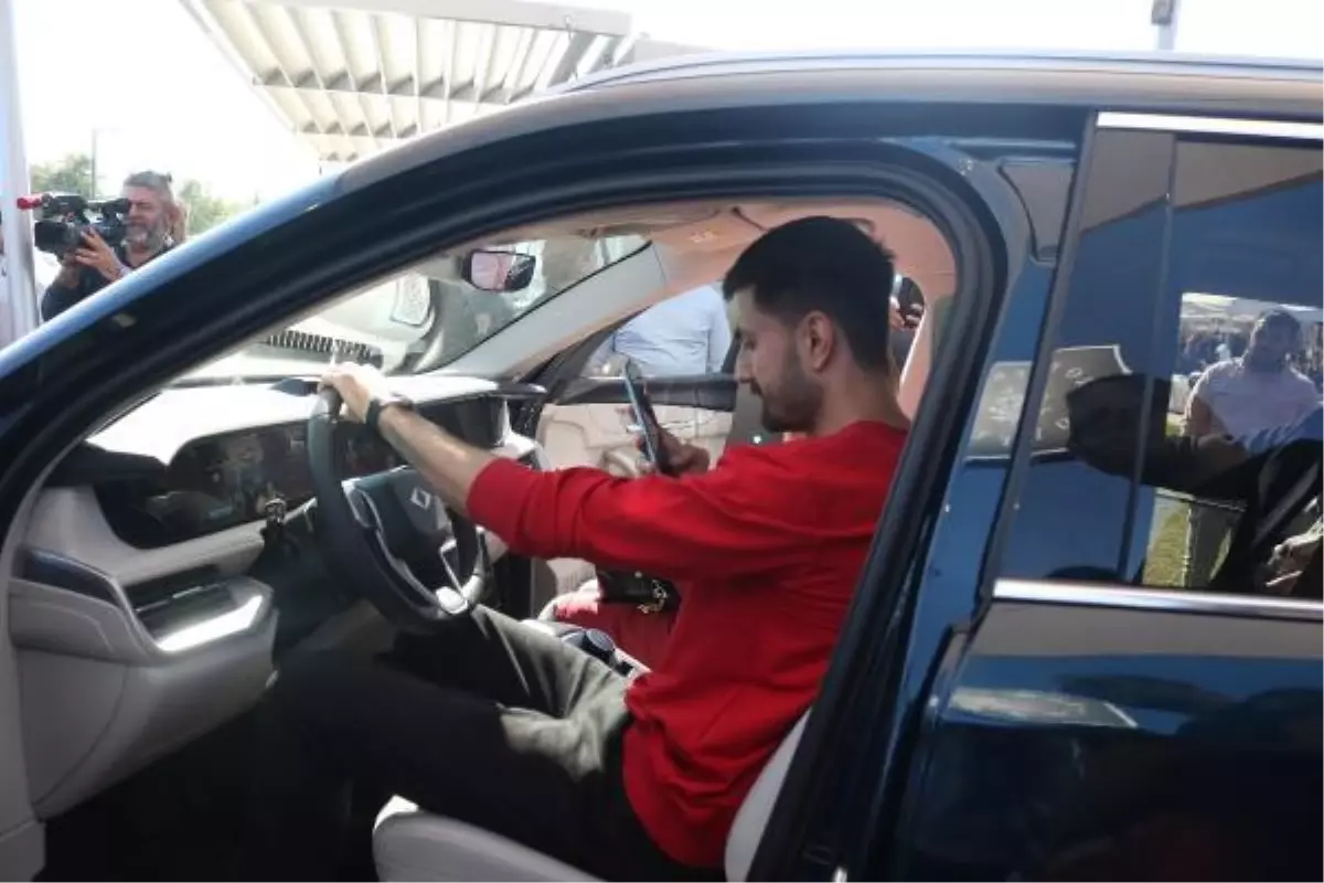 Togg\'a Antalya\'da yoğun ilgi