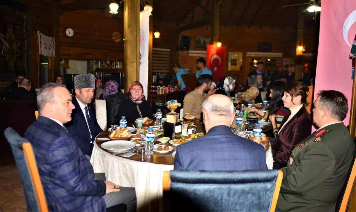 Ardahan\'da şehit aileleri ve gazilere iftar