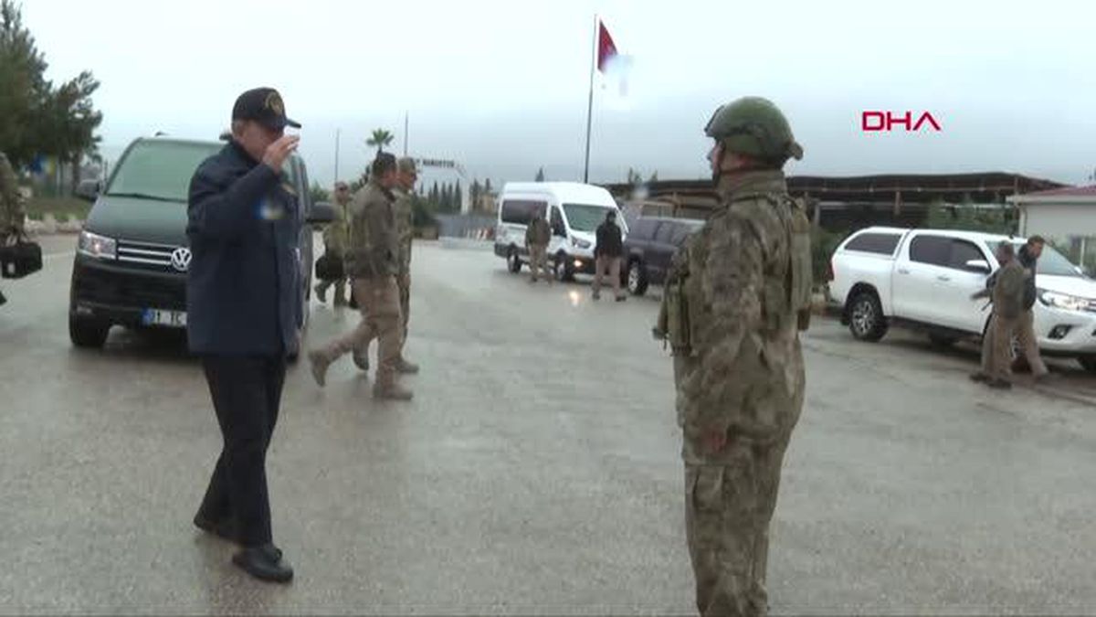 Bakan Akar: Bakanlık olarak bu yıl içinde toplam 30 bin 62 personel alımı yapacağız