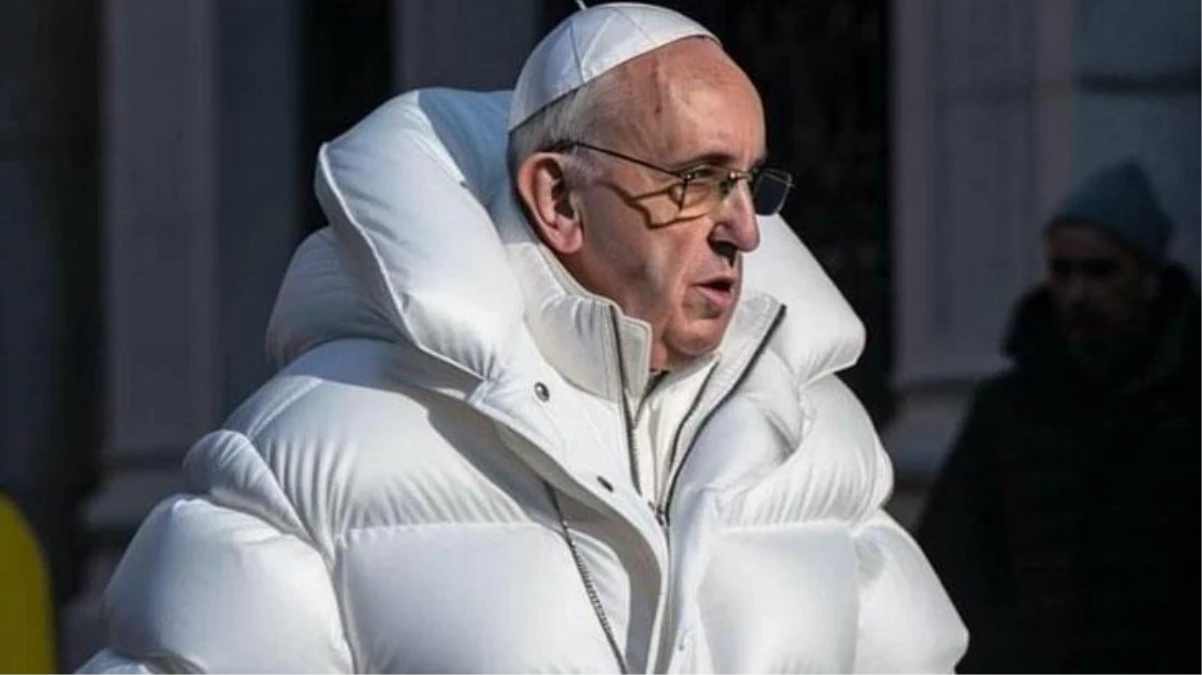 Papa Francis\'in giydiği beyaz mont sosyal medyanın diline düştü