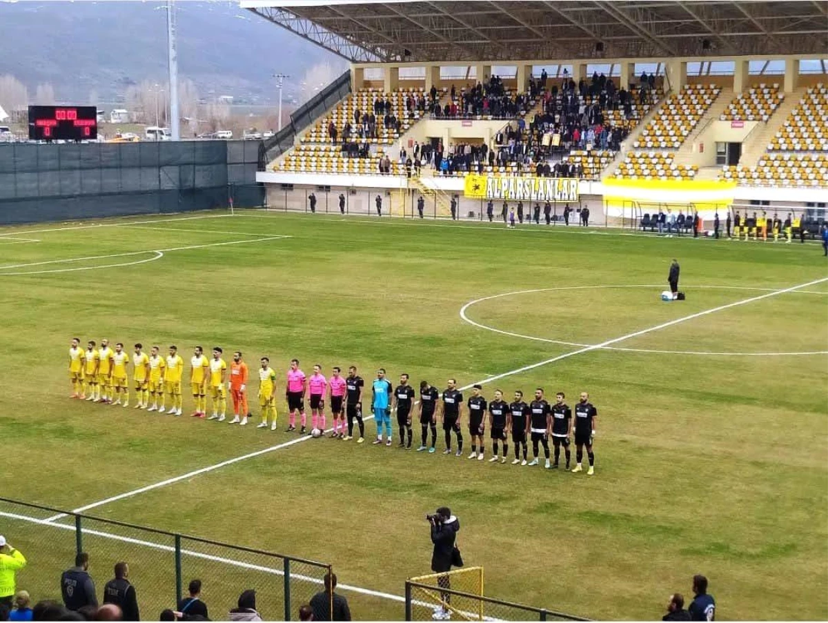 TFF3. Lig: 1984 Muşspor: 1Efeler 09 Spor: 1