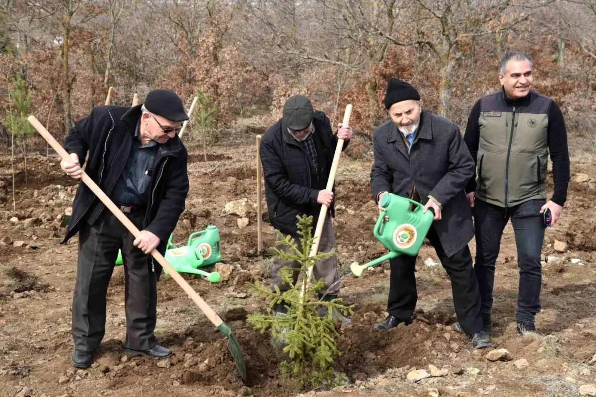 Üç emekliden örnek davranış