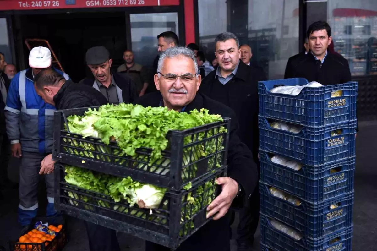 Vali Çiçek\'ten Kayseri\'ye Yardım Teşekkürü