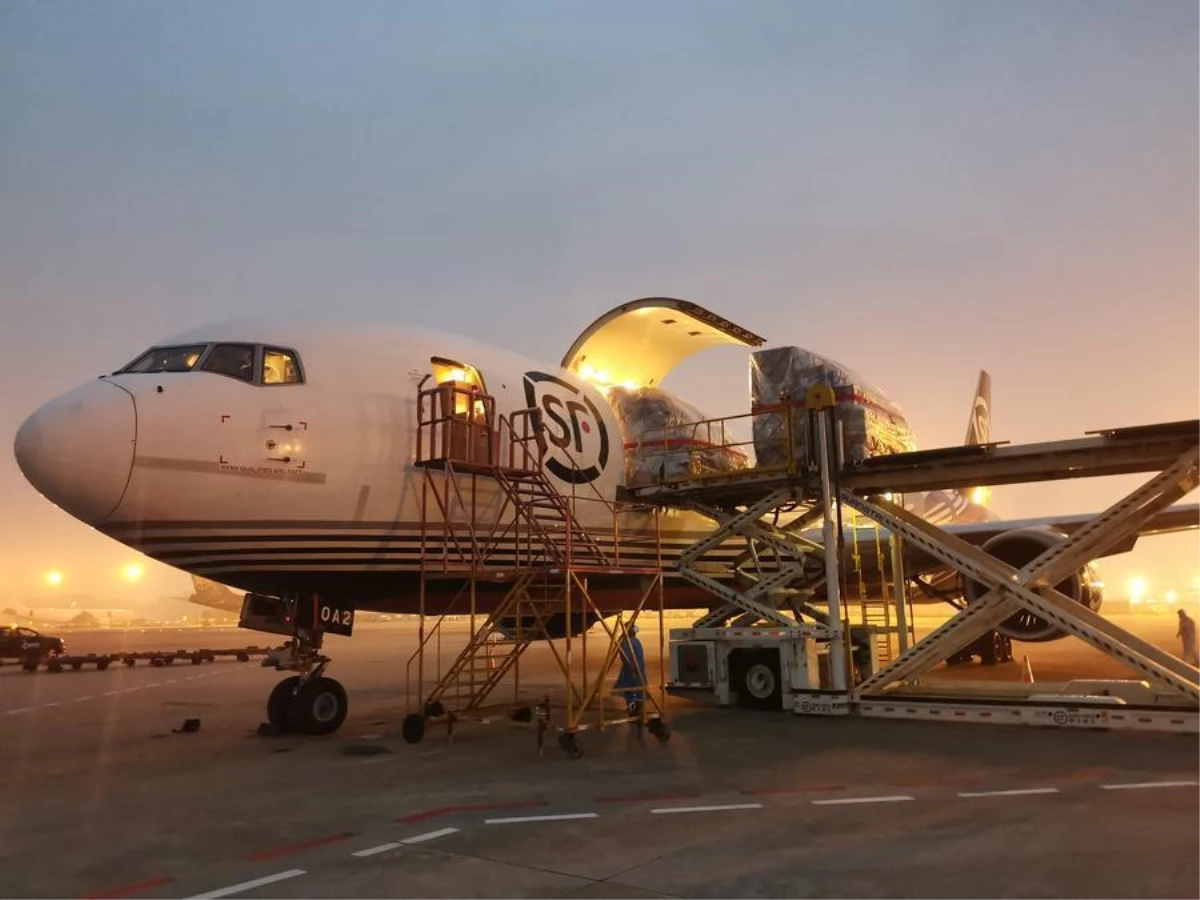 Çin\'in Sf Havayolları Kargo Uçağı Sayısını 80\'e Çıkardı
